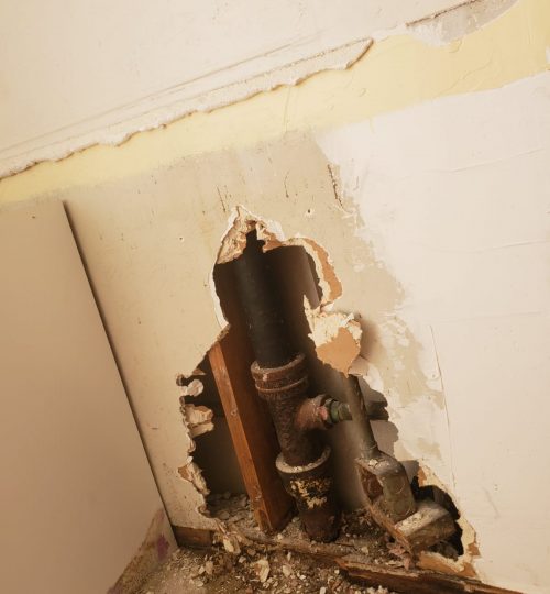 Broken Pipe in wall